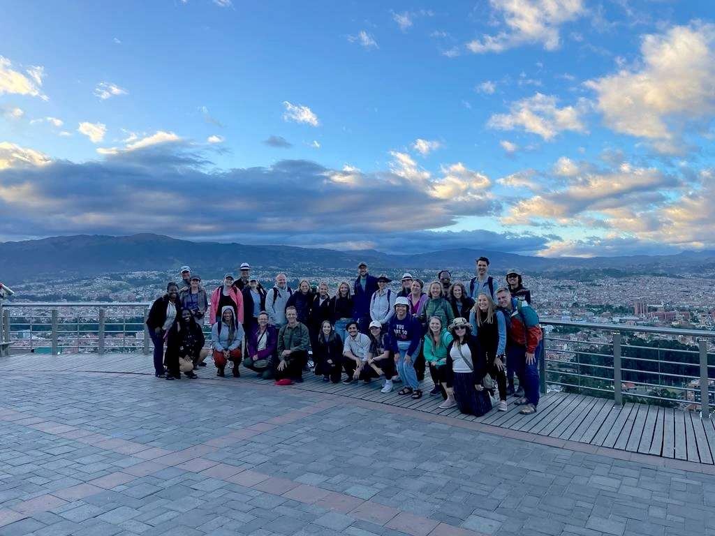 Spanish Immersion Adults in Ecuador